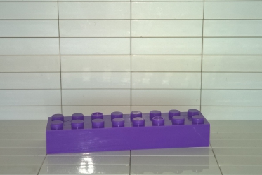 Кубик 2х8 фиолетовый (так же переходник с крупного не мелкое лего)